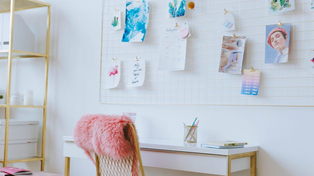 Handicrafts &amp; Decor